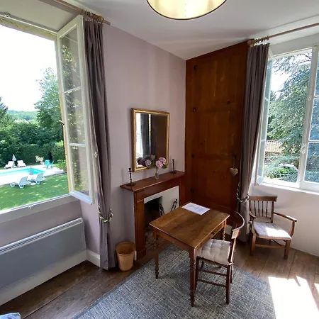 La Seigneurie De Bed & Breakfast Tillac