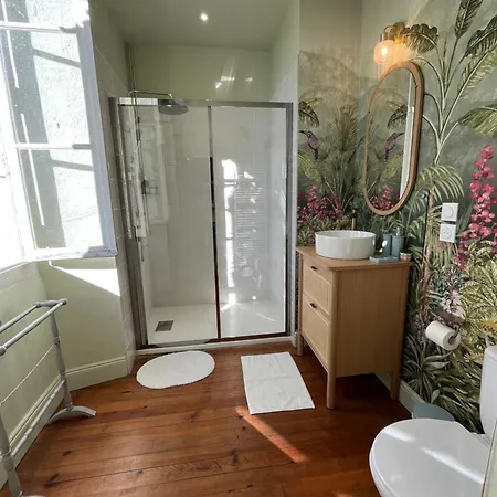 La Seigneurie De Bed & Breakfast